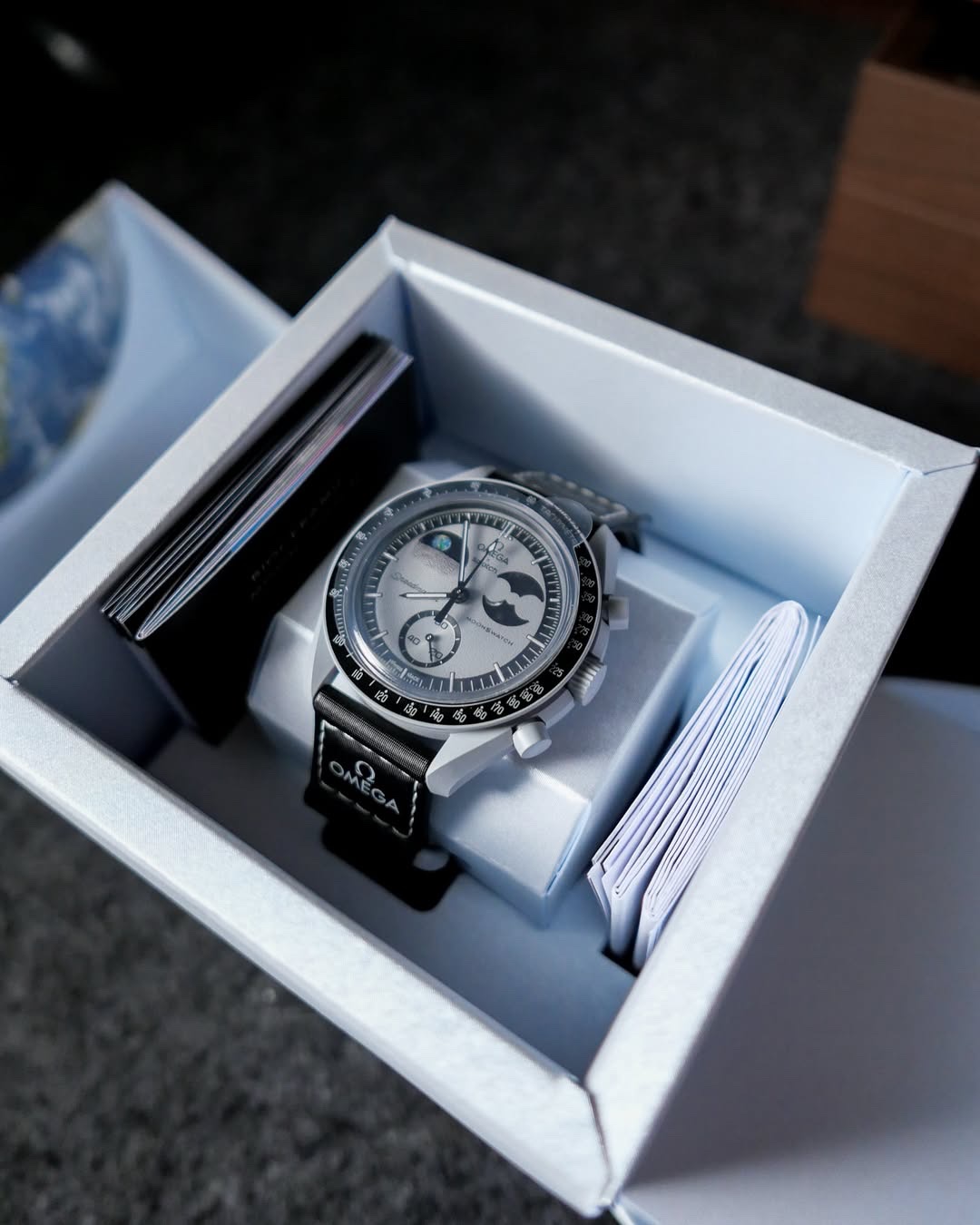 OMEGA X SWATCH MISSION TO MOON BLACK